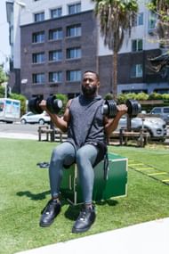 Bodyweight exercoes (Image via Pexels)